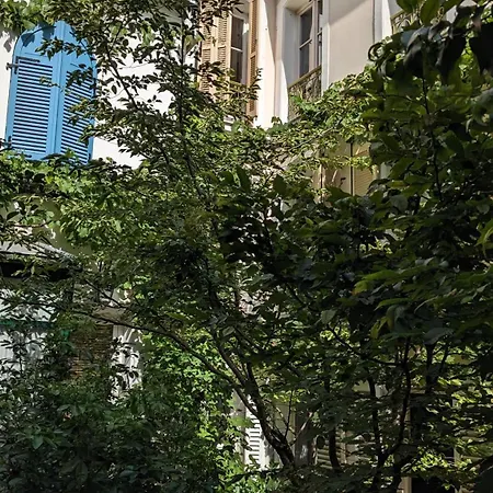 D'hotes Calmes Sur Jardin Batignolles בית הארחה