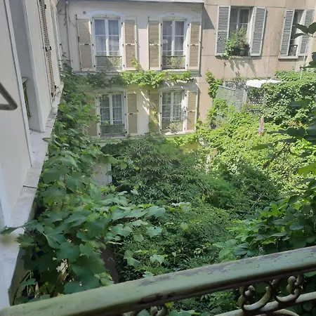 Penzion D'hotes Calmes Sur Jardin Batignolles Paříž