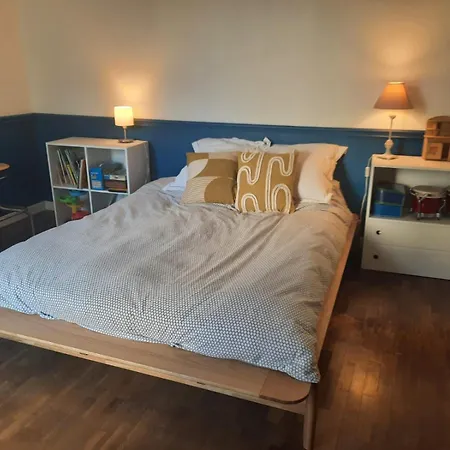 Guest house D'hotes Calmes Sur Jardin Batignolles *
