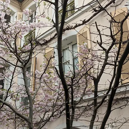 D'hotes Calmes Sur Jardin Batignolles Pensjonat