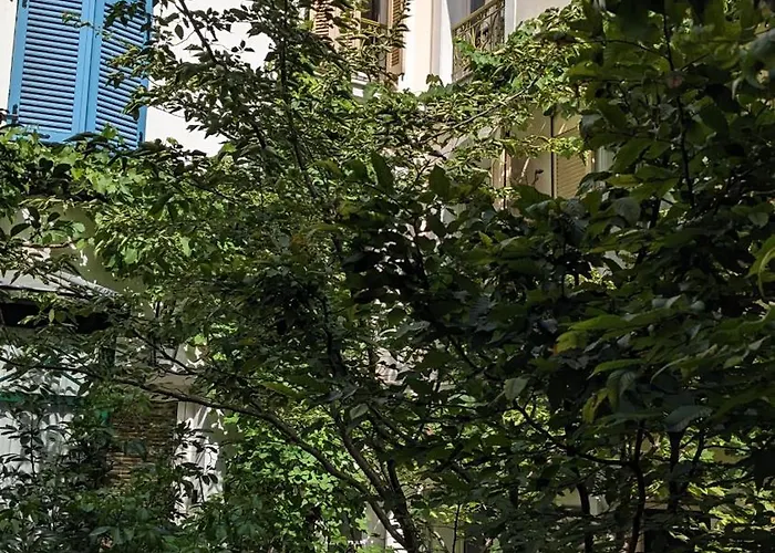 D'hotes Calmes Sur Jardin Batignolles Гостевой дом